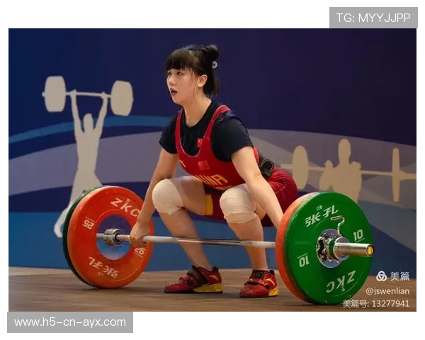 举重训练营拓展女性专项训练班扩大参与群体，女性举重记录